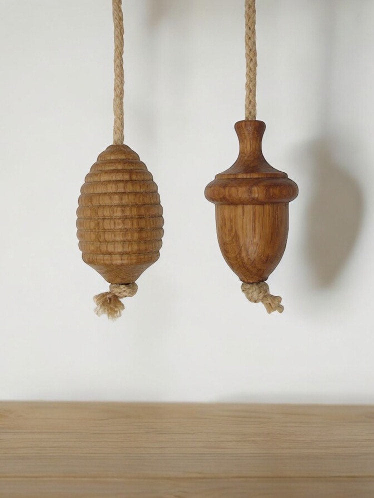 Oak Beehive Light Pull (With Rope)