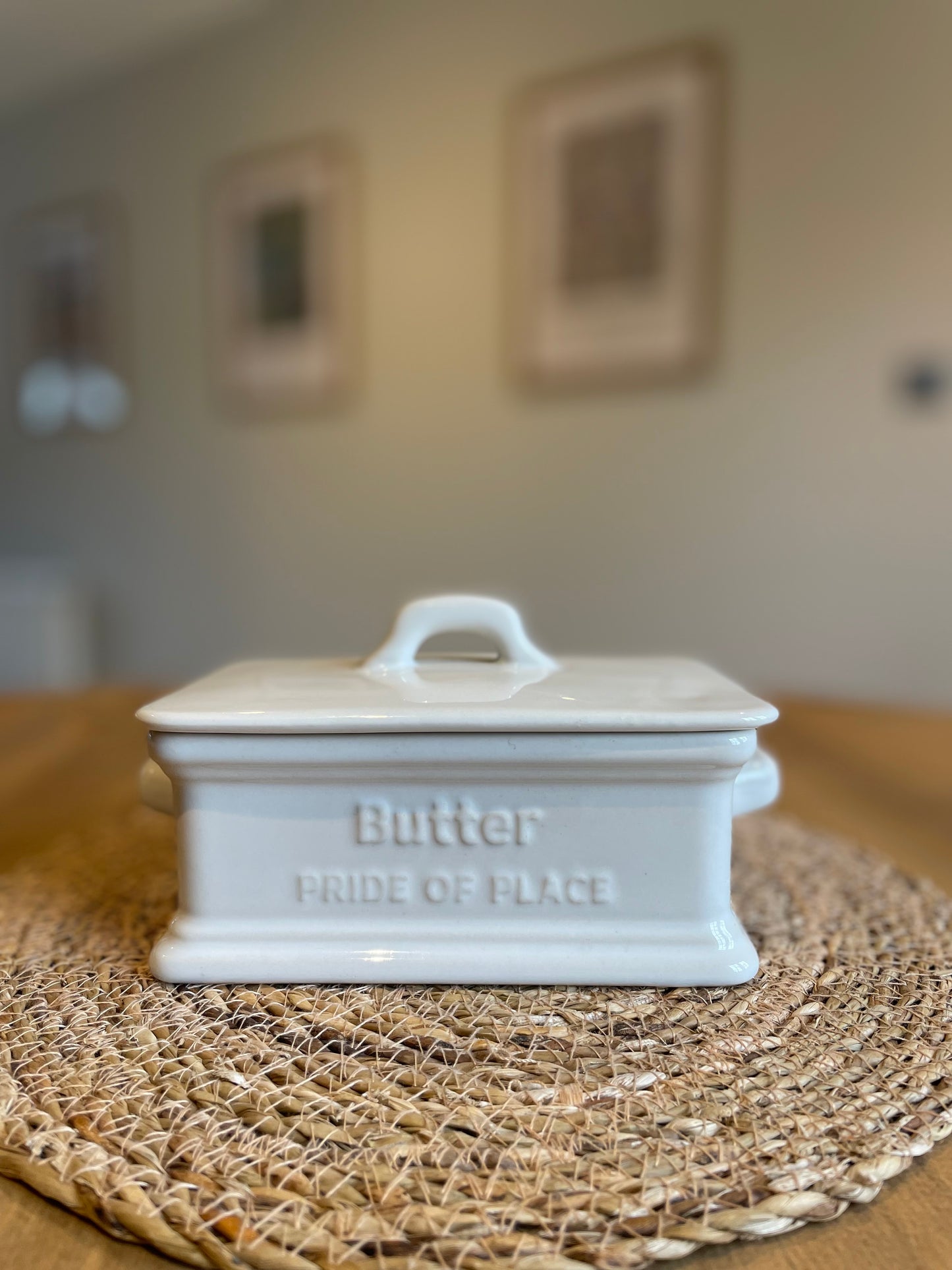 Ceramic Farm House Butter Dish With Lid | Cream