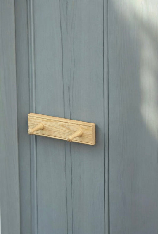 Oak Shaker Two Peg Rail